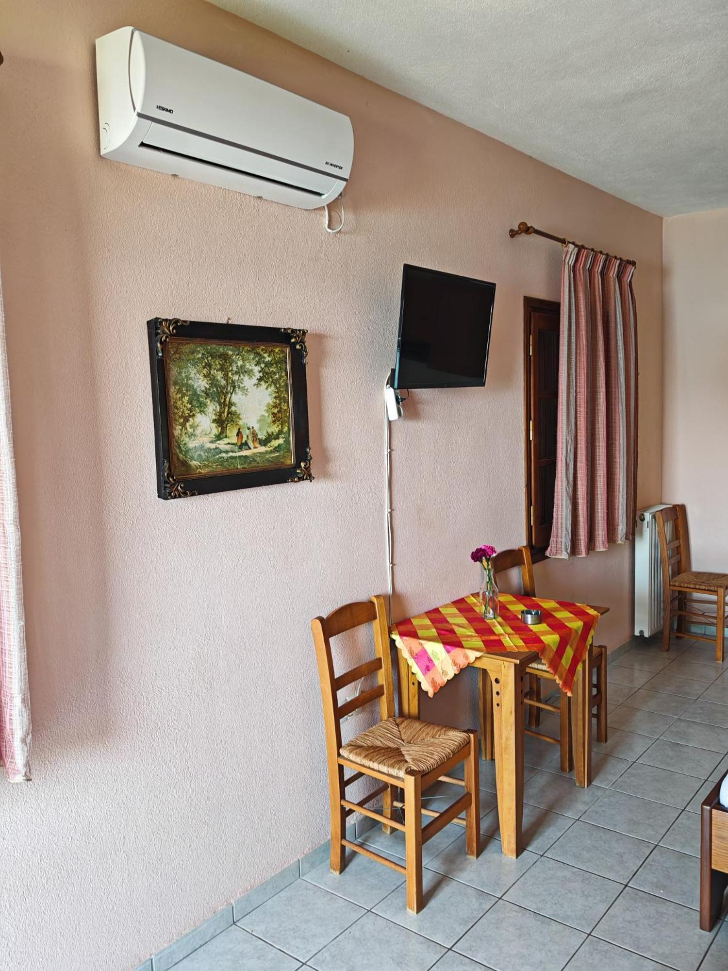 Platanias Hillside Apartment Room photo