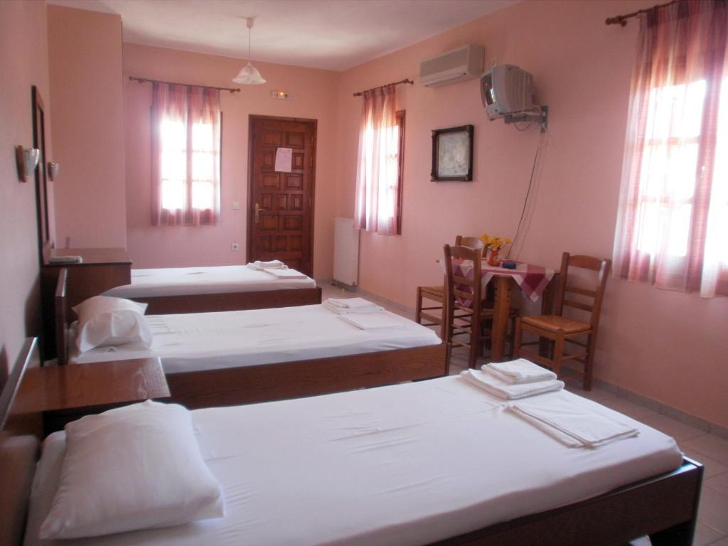 Platanias Hillside Apartment Room photo
