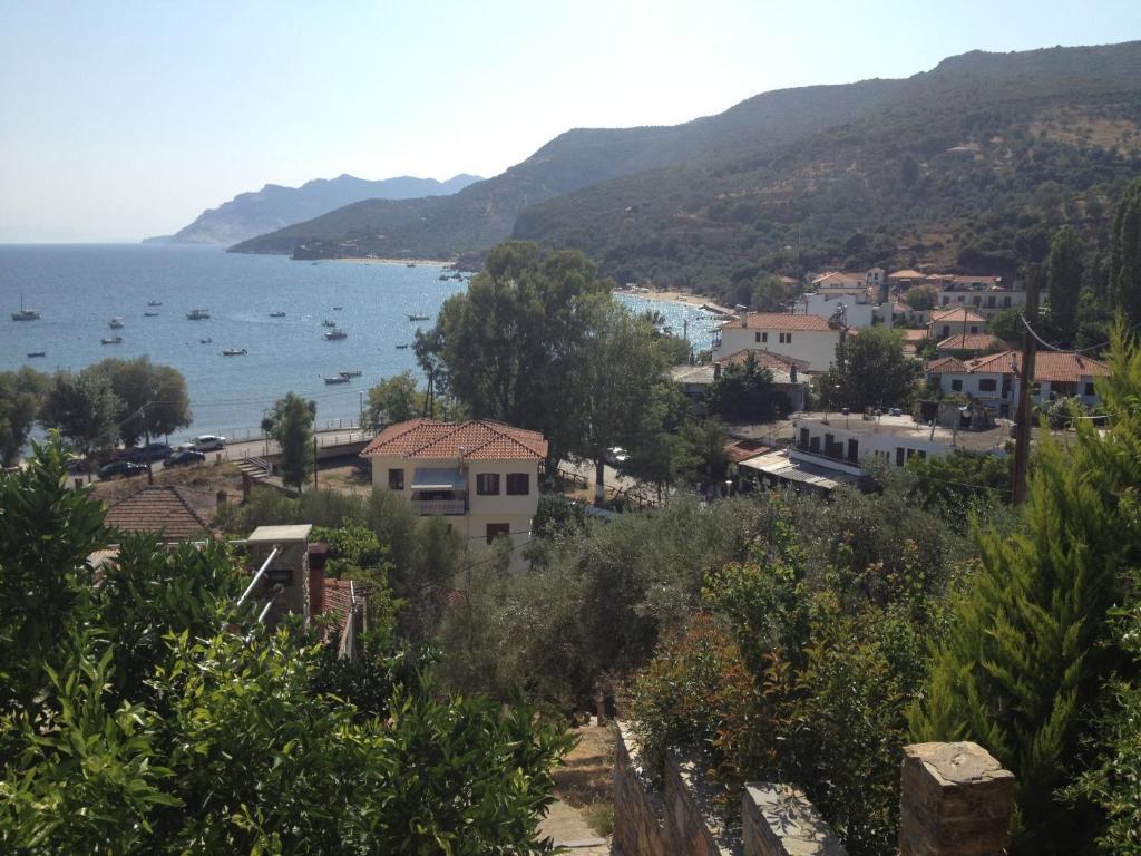 Platanias Hillside Apartment Room photo